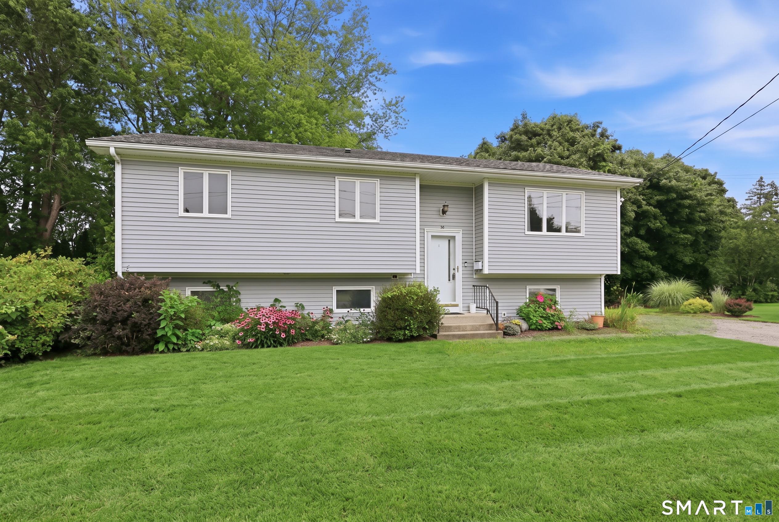 36 Lester Street New London CT 06320