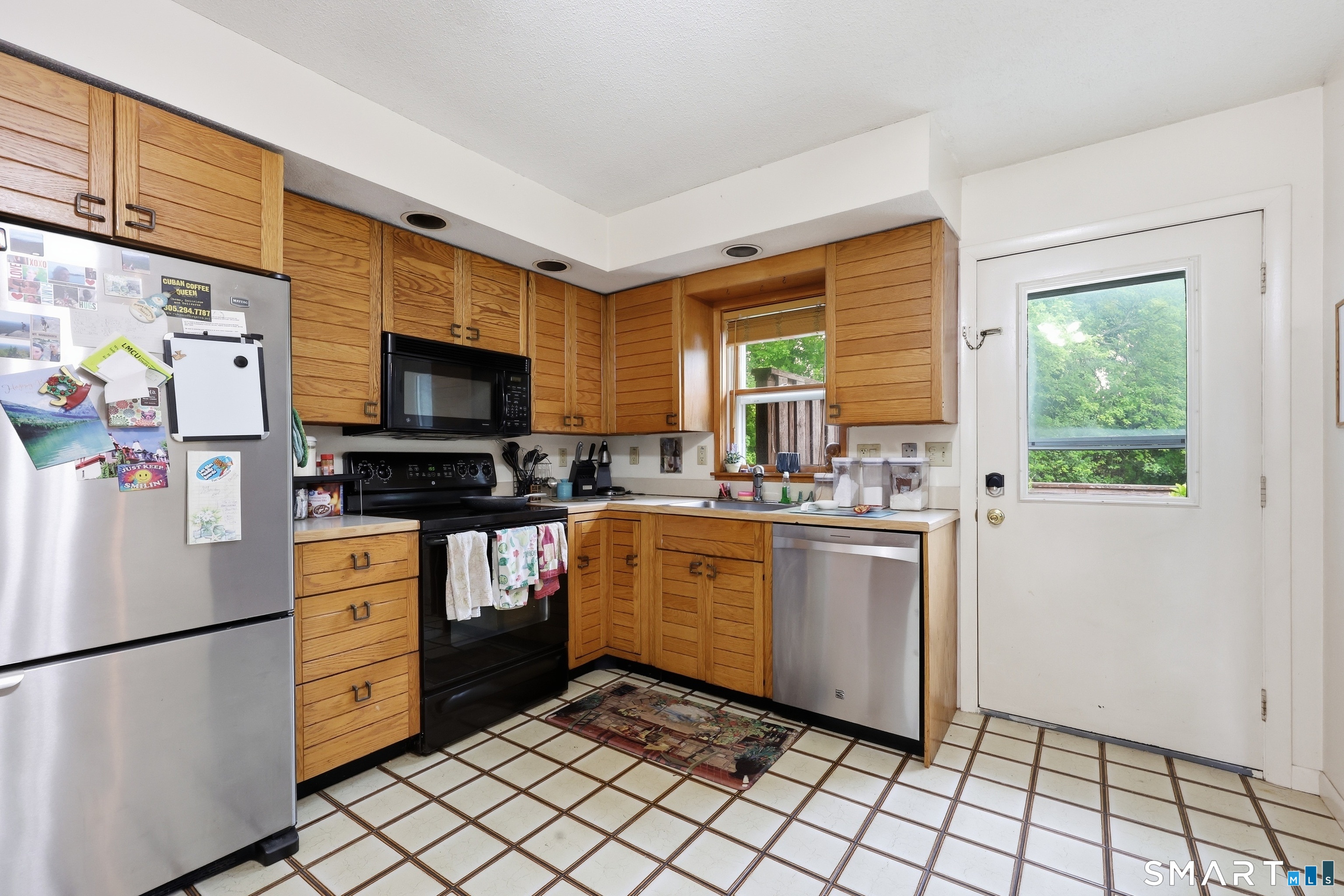 36 Lester Street New London CT 06320