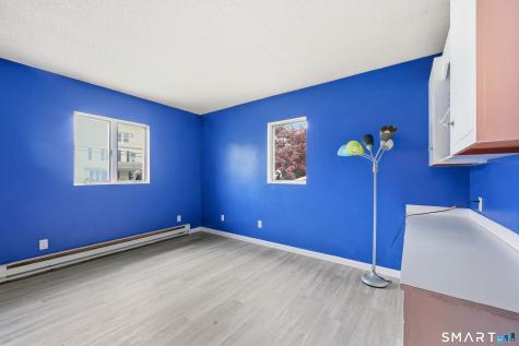 36 Lester Street New London CT 06320