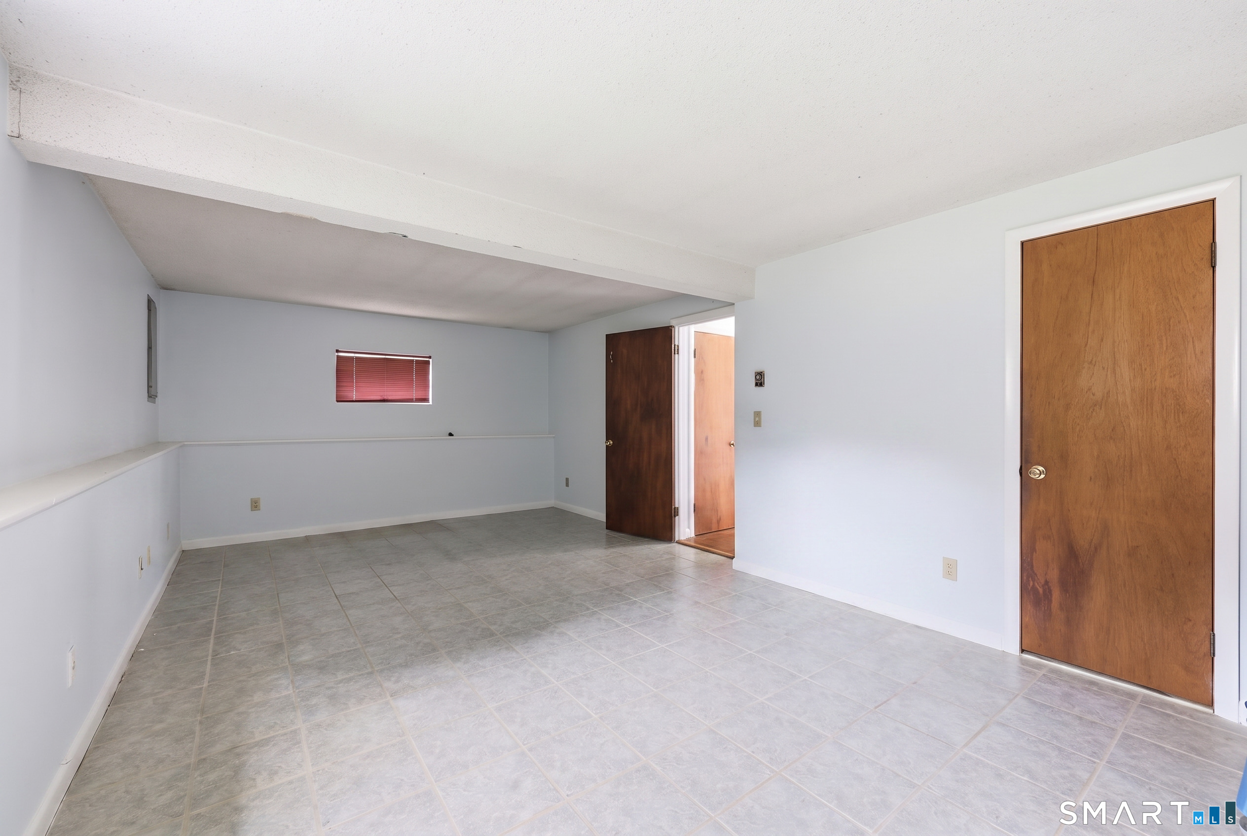 36 Lester Street New London CT 06320