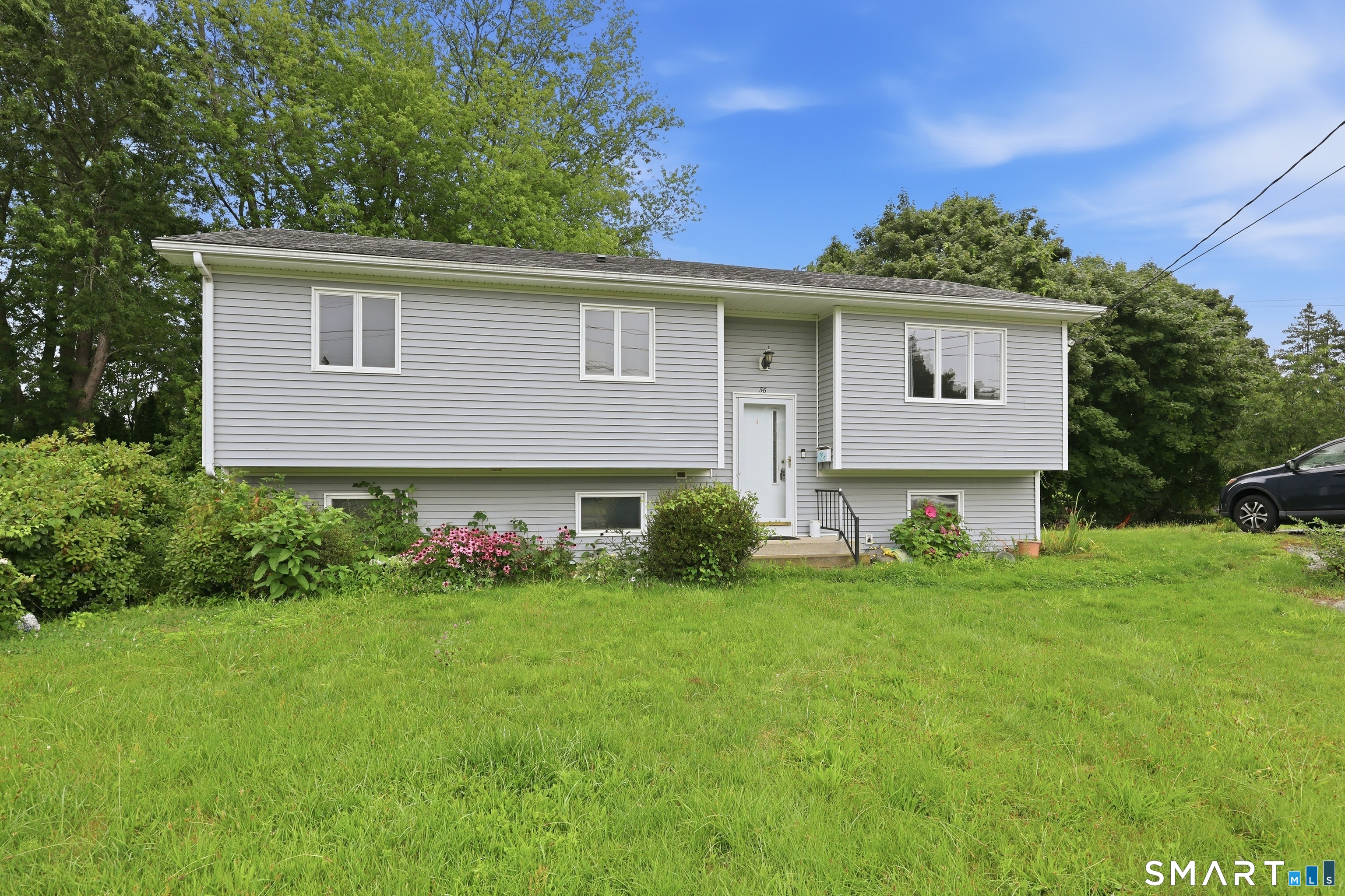 36 Lester Street New London CT 06320