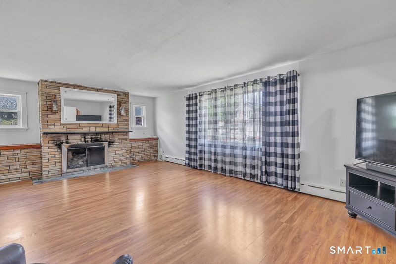 50 Hawthorne Avenue Derby CT 06418