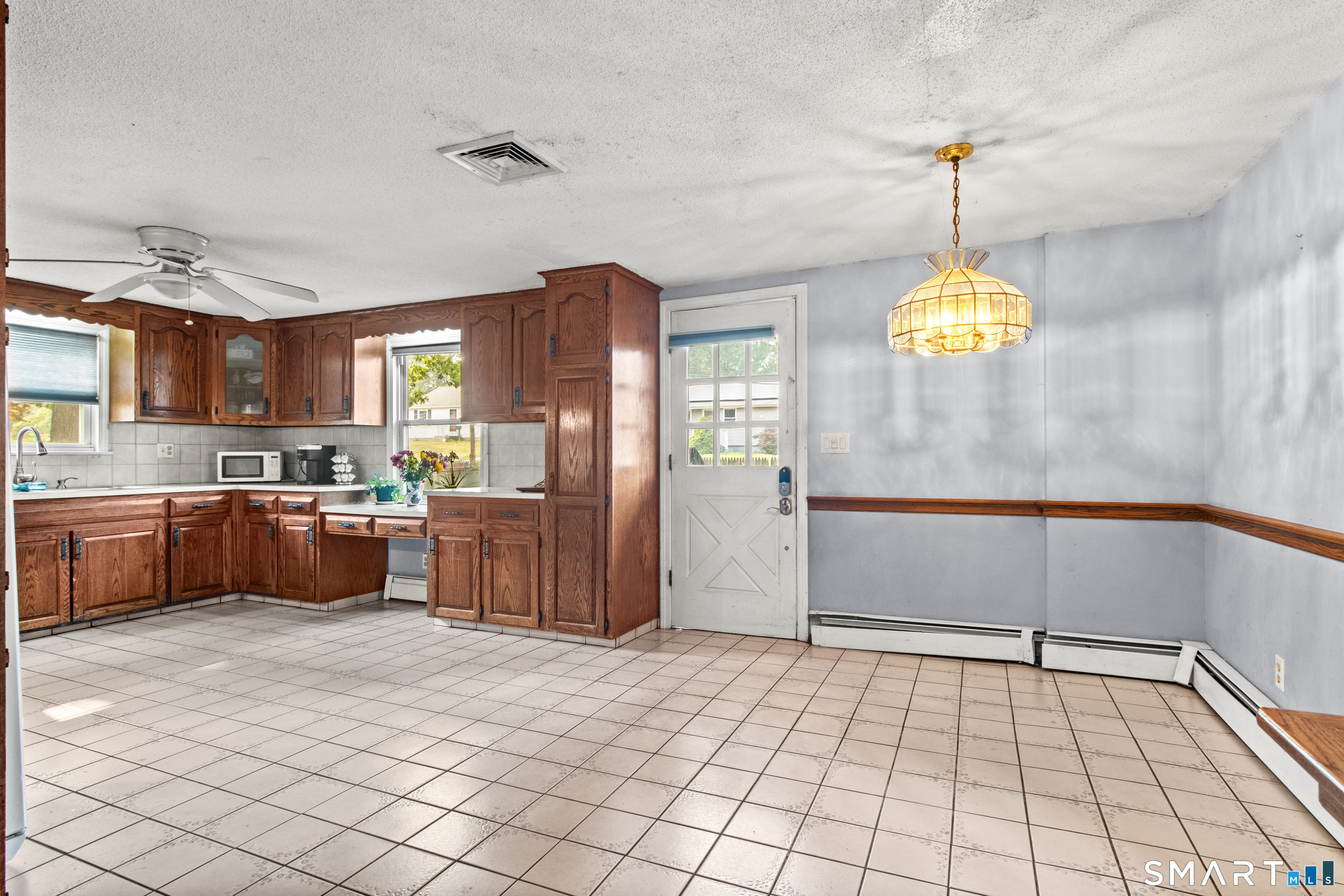 157 Back Lane Newington CT 06111