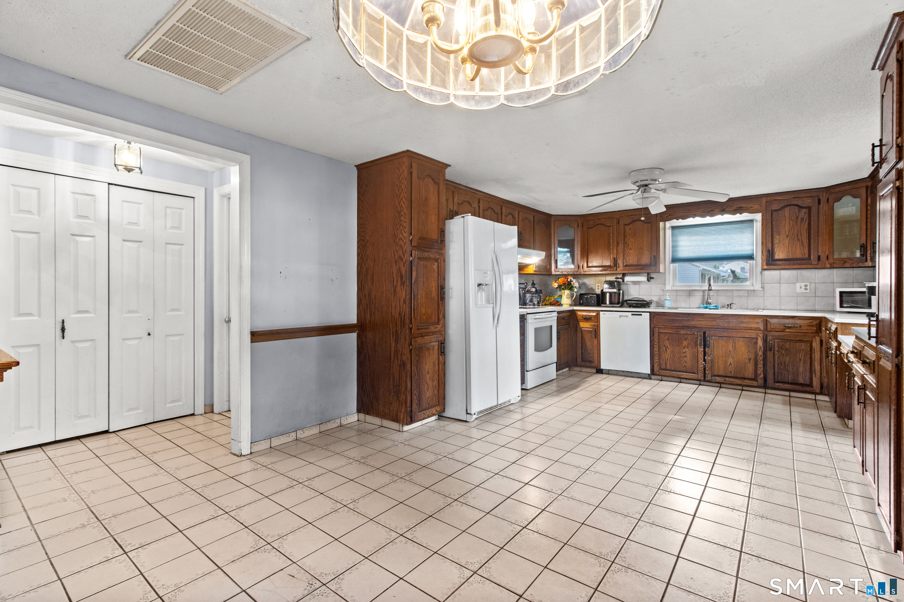 157 Back Lane Newington CT 06111