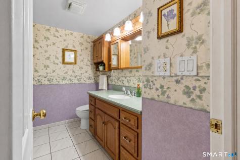 157 Back Lane Newington CT 06111