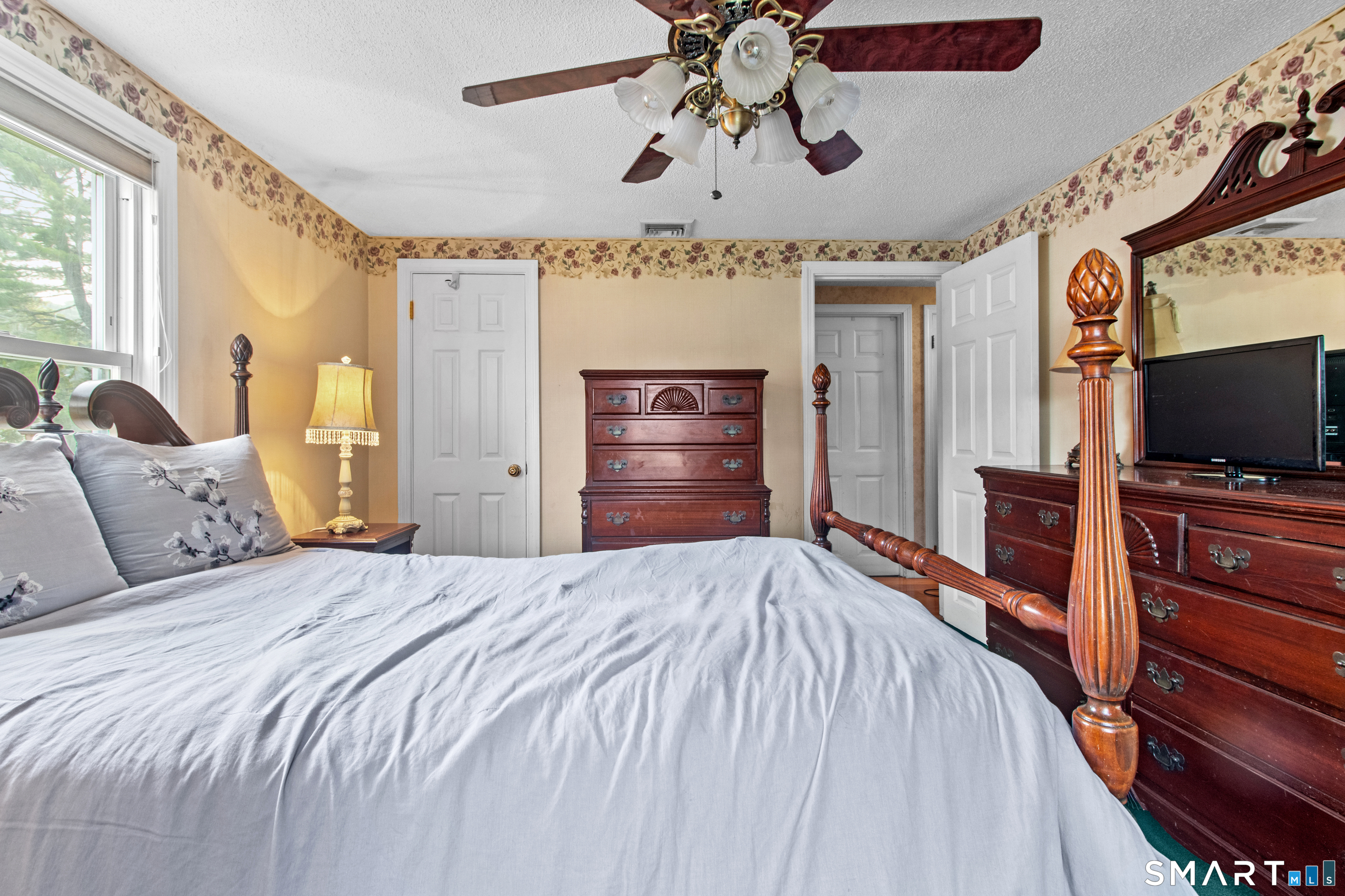 157 Back Lane Newington CT 06111