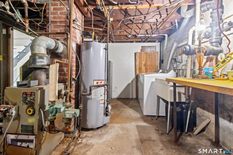 157 Back Lane Newington CT 06111