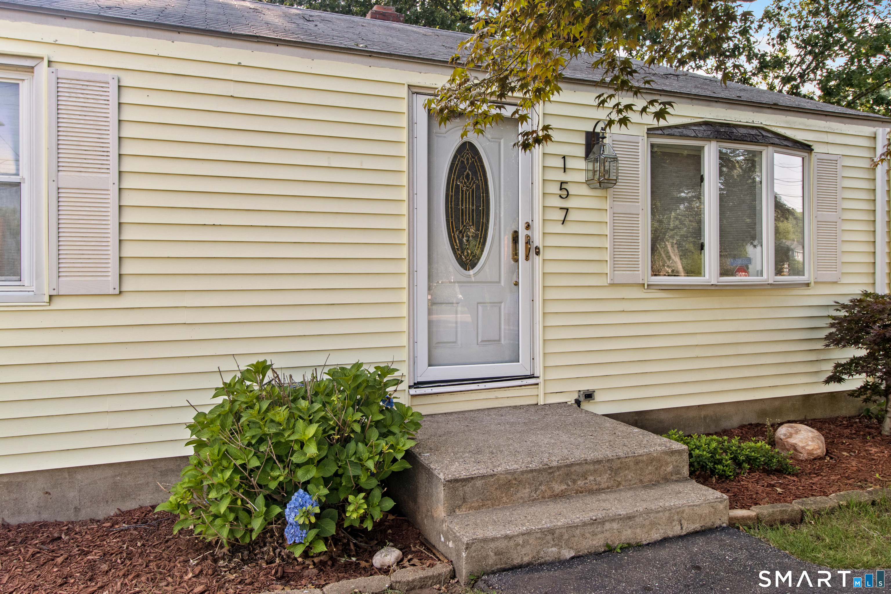 157 Back Lane Newington CT 06111