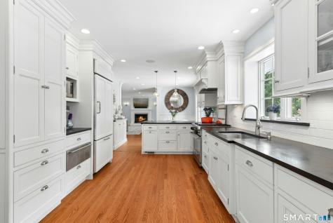 559 Cheese Spring Road New Canaan CT 06840
