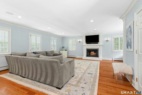 559 Cheese Spring Road New Canaan CT 06840
