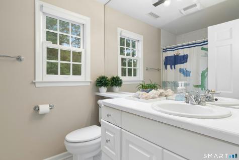 559 Cheese Spring Road New Canaan CT 06840