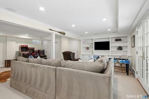 559 Cheese Spring Road New Canaan CT 06840