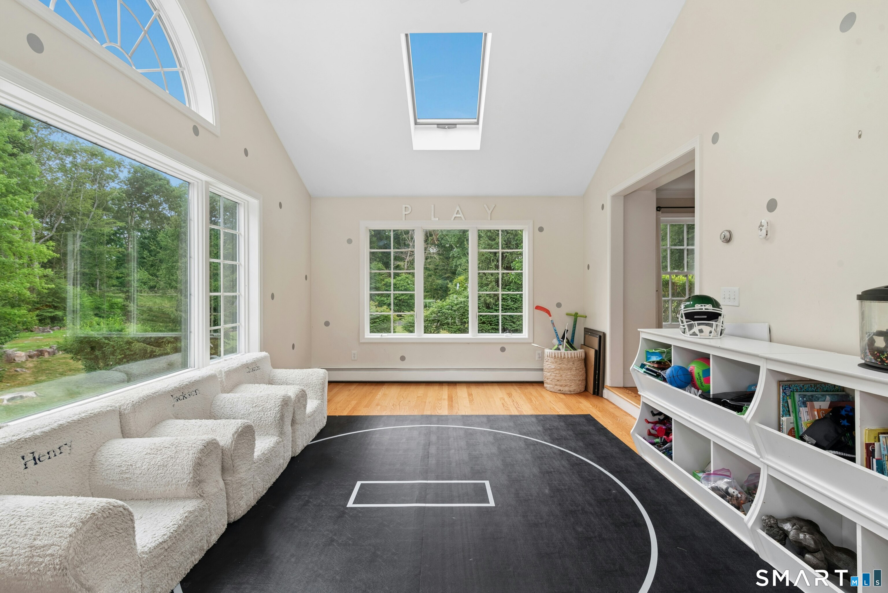 559 Cheese Spring Road New Canaan CT 06840
