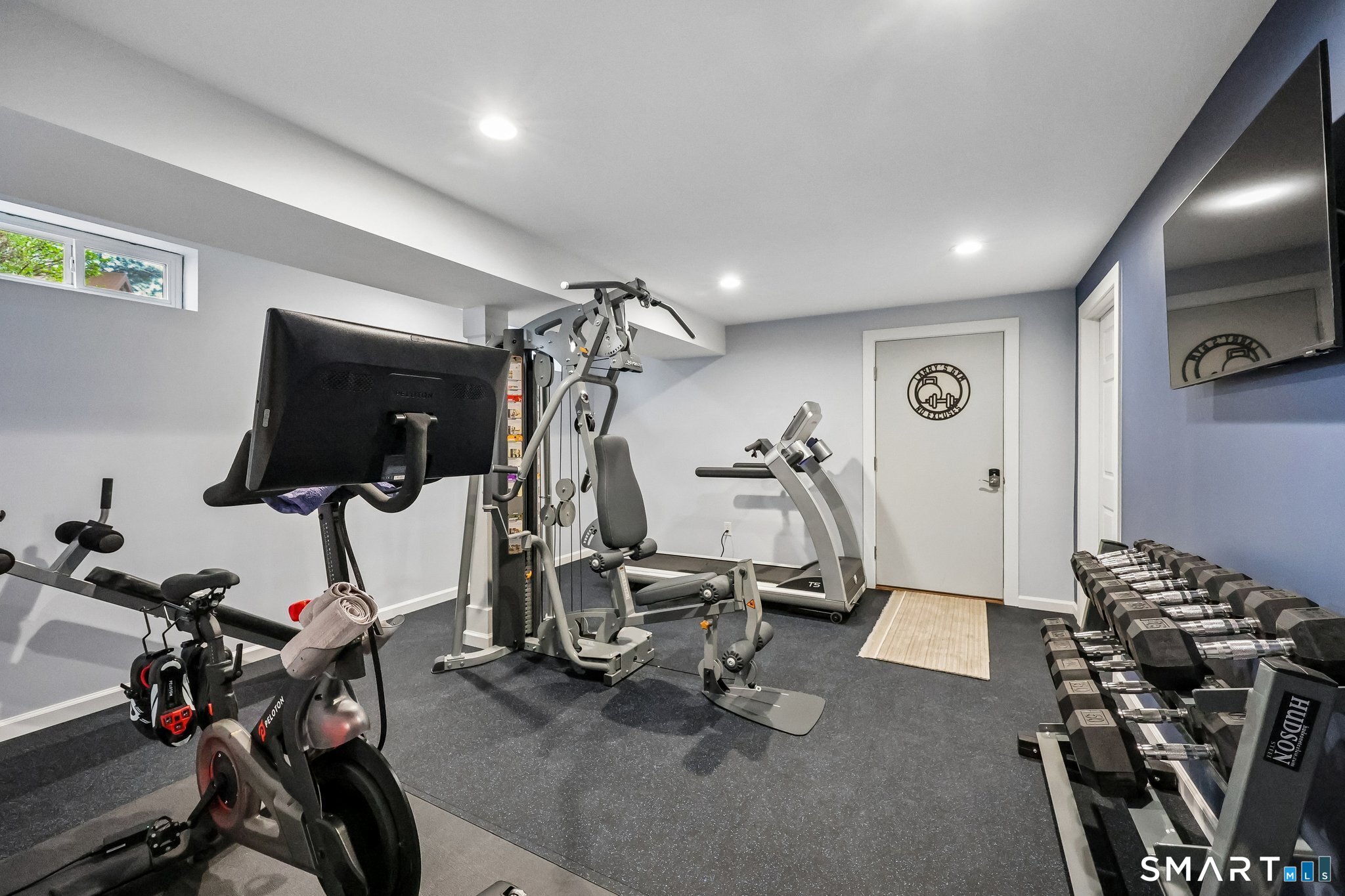 2 Gatehouse Road Granby CT 06035