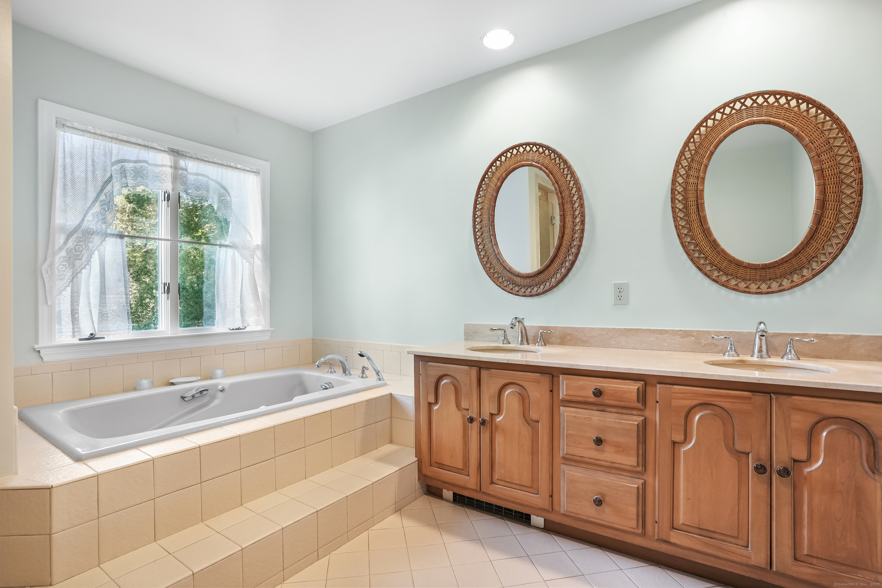 208 Thornridge Drive Stamford CT 06903