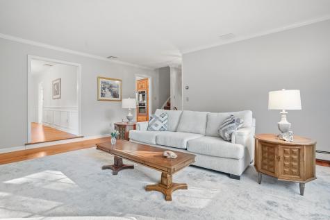 208 Thornridge Drive Stamford CT 06903