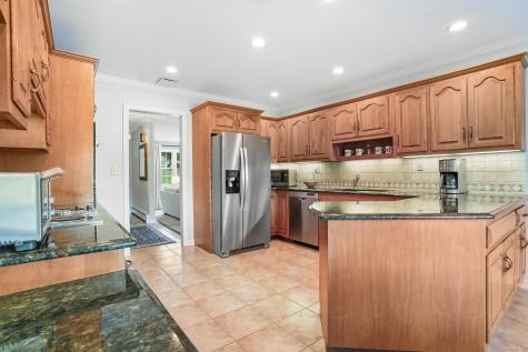 208 Thornridge Drive Stamford CT 06903