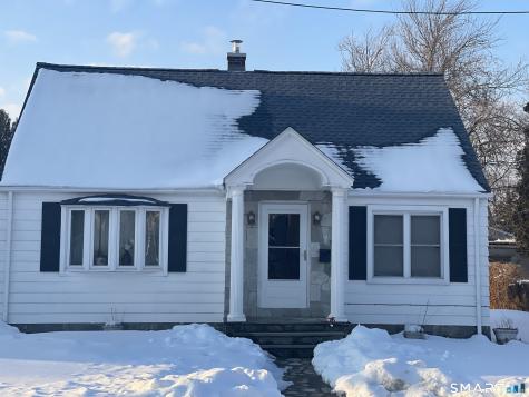 52 Bennett Avenue Waterbury CT 06708