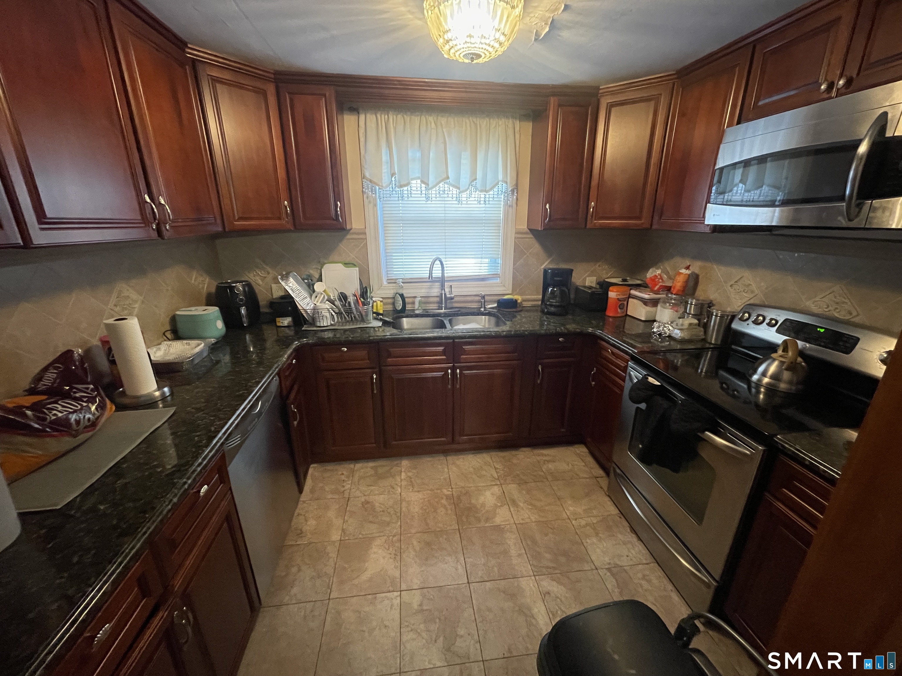 52 Bennett Avenue Waterbury CT 06708
