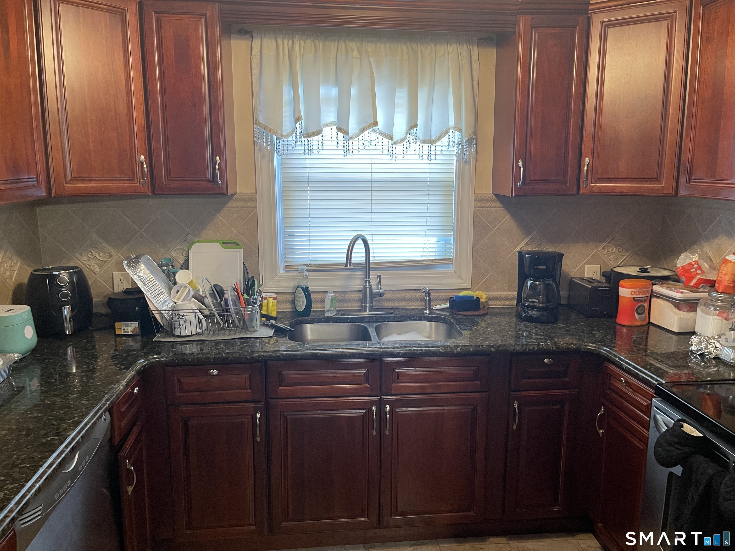 52 Bennett Avenue Waterbury CT 06708