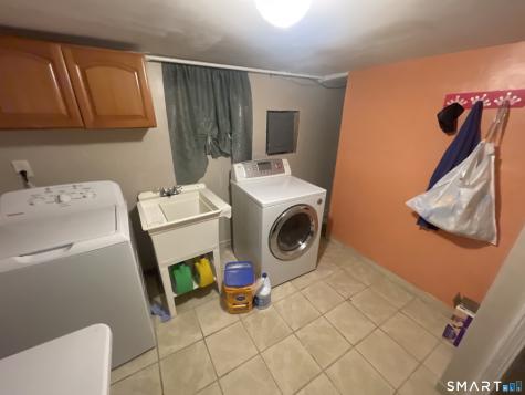 52 Bennett Avenue Waterbury CT 06708