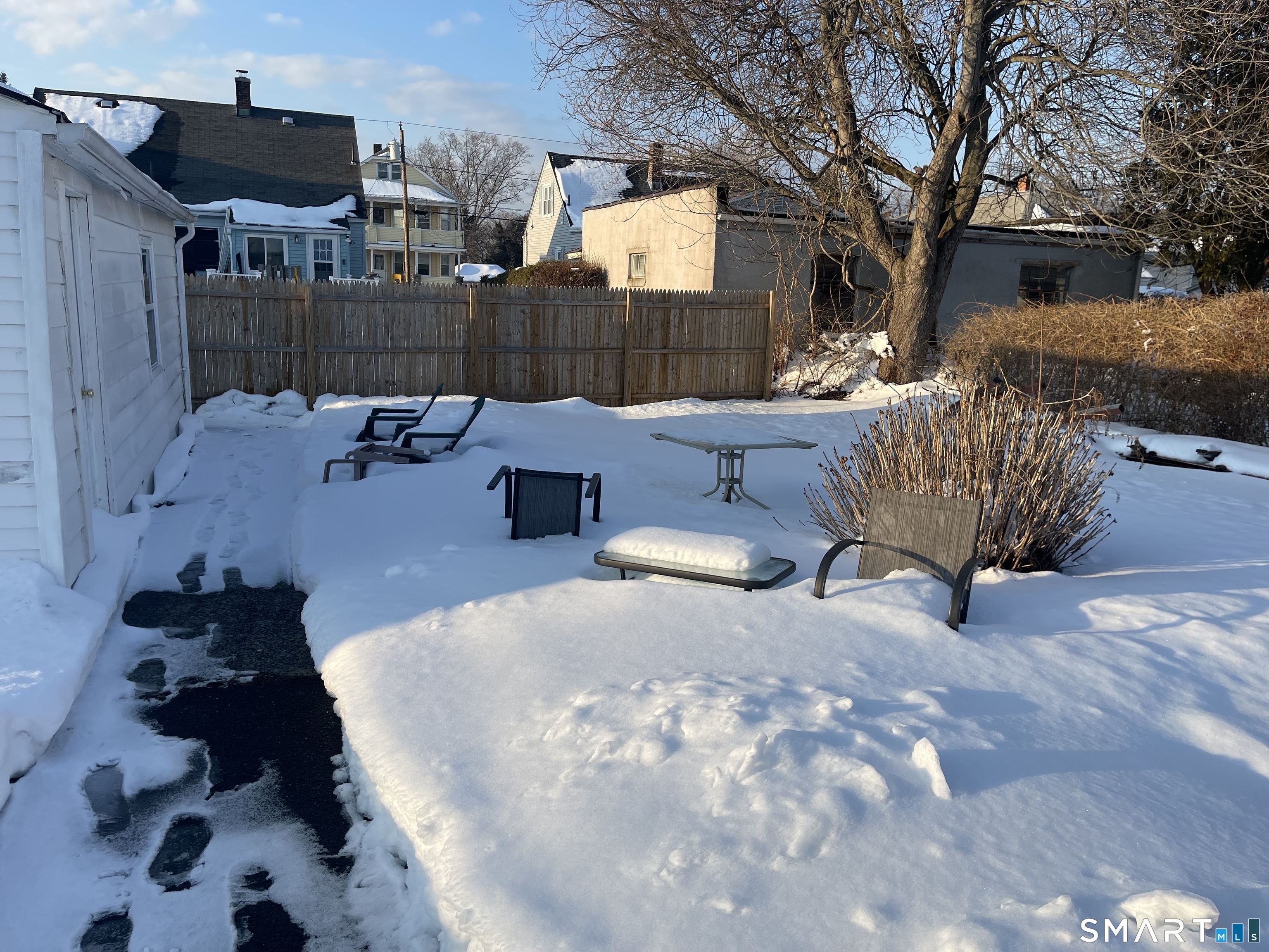52 Bennett Avenue Waterbury CT 06708