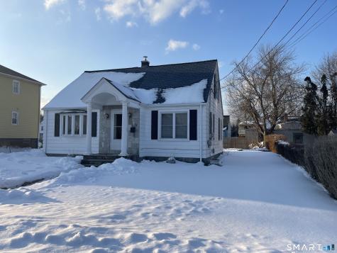 52 Bennett Avenue Waterbury CT 06708
