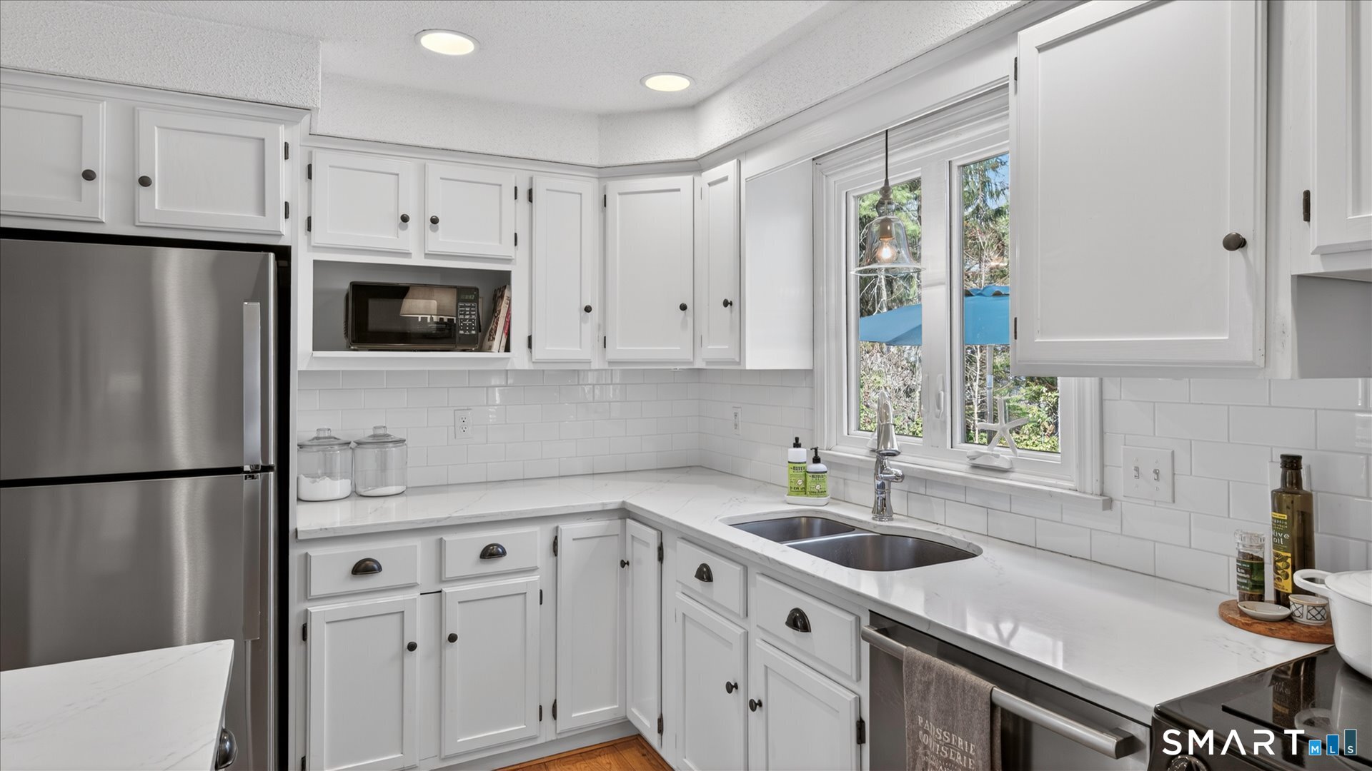 6 Winhart Drive Granby CT 06035