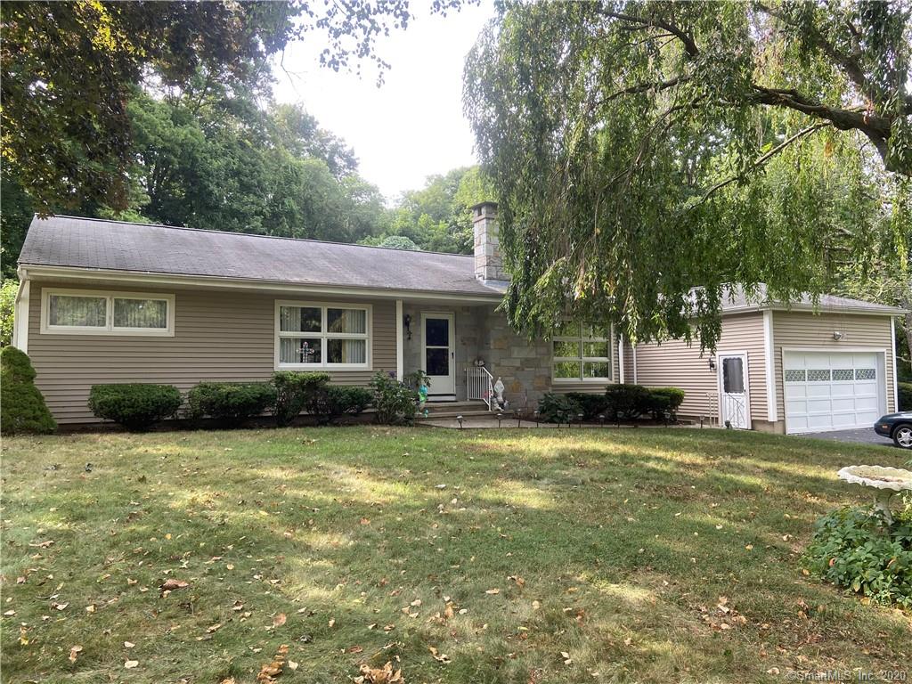 62 Applewood Road Branford CT 06405