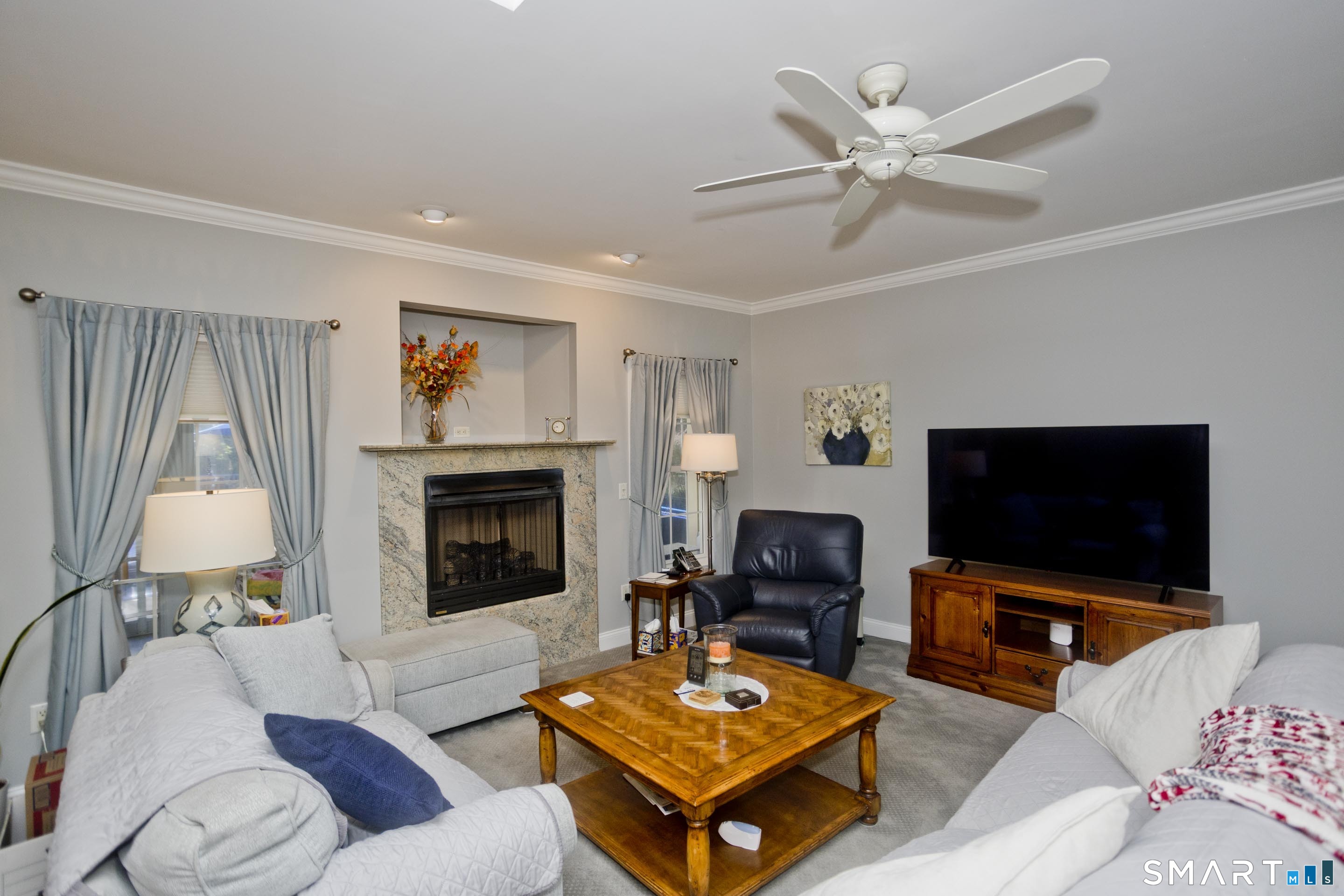 1980 Oak Street Suffield CT 06093