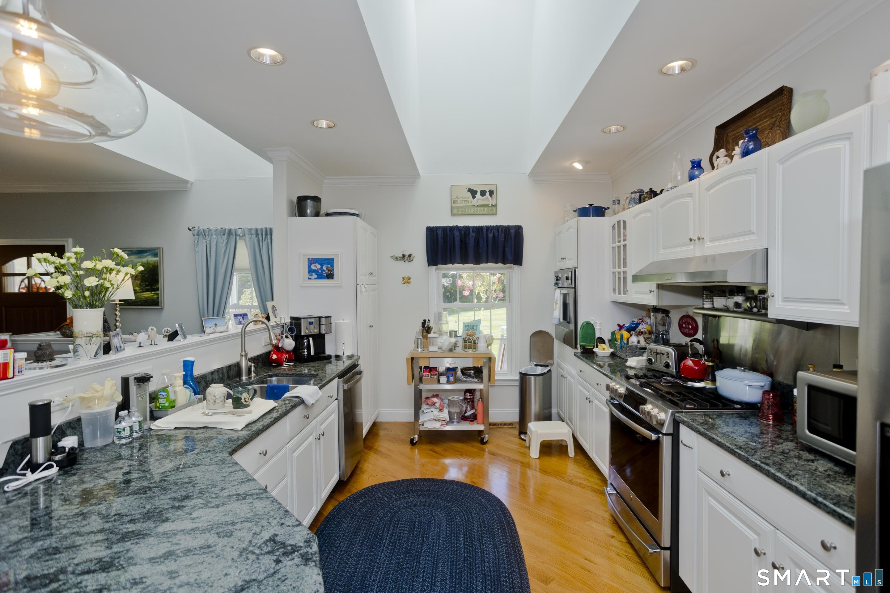 1980 Oak Street Suffield CT 06093
