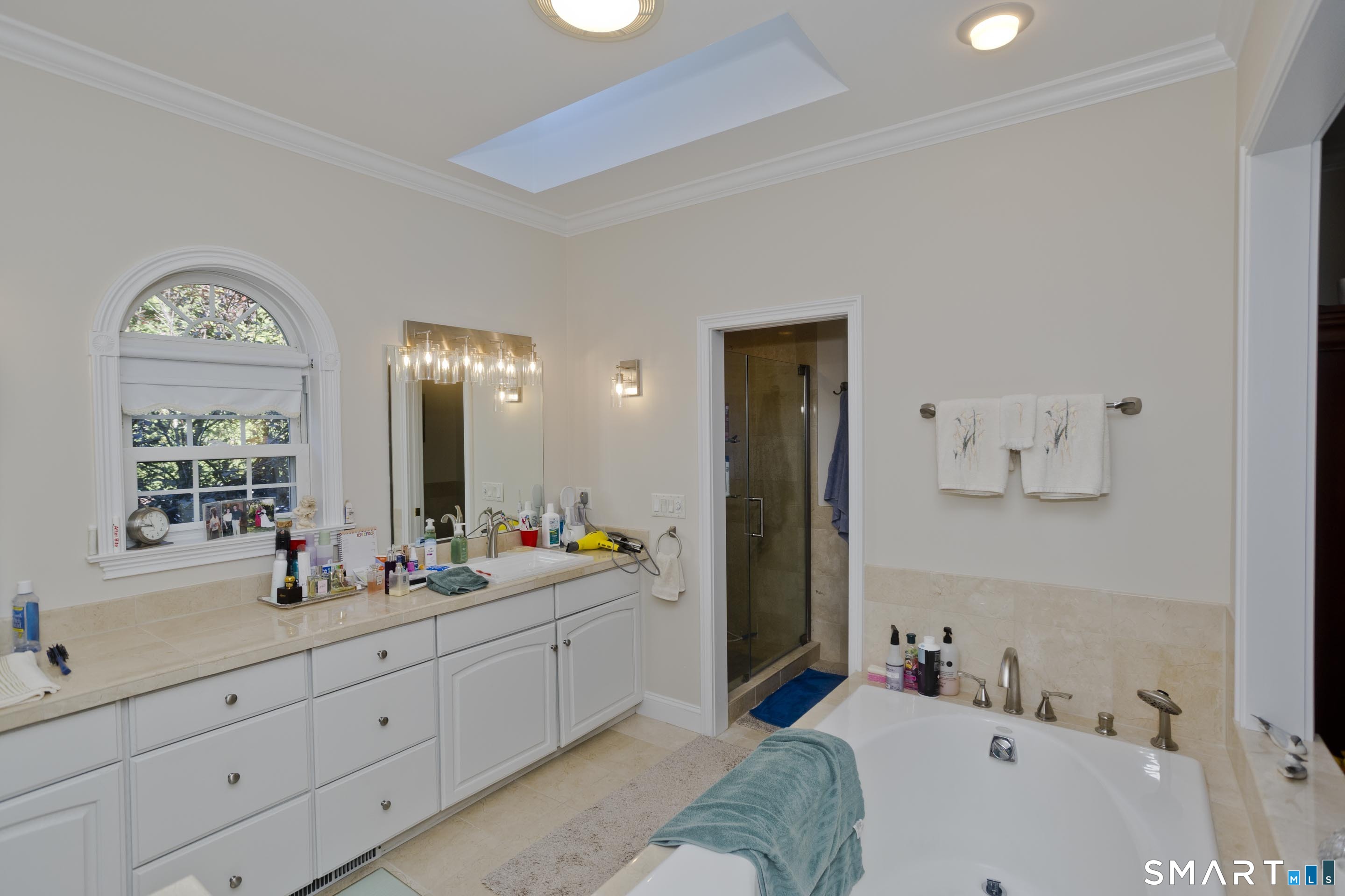 1980 Oak Street Suffield CT 06093