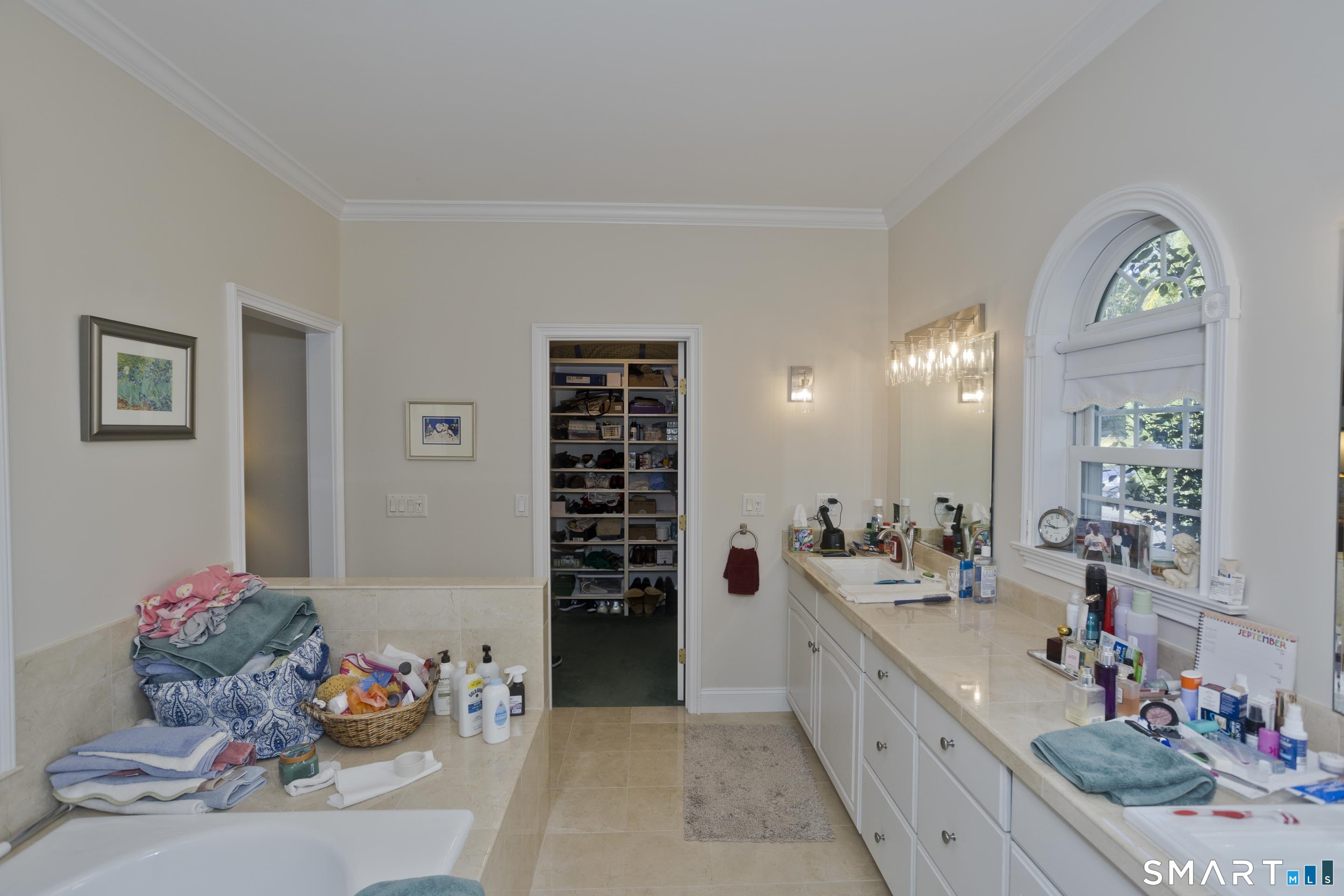 1980 Oak Street Suffield CT 06093
