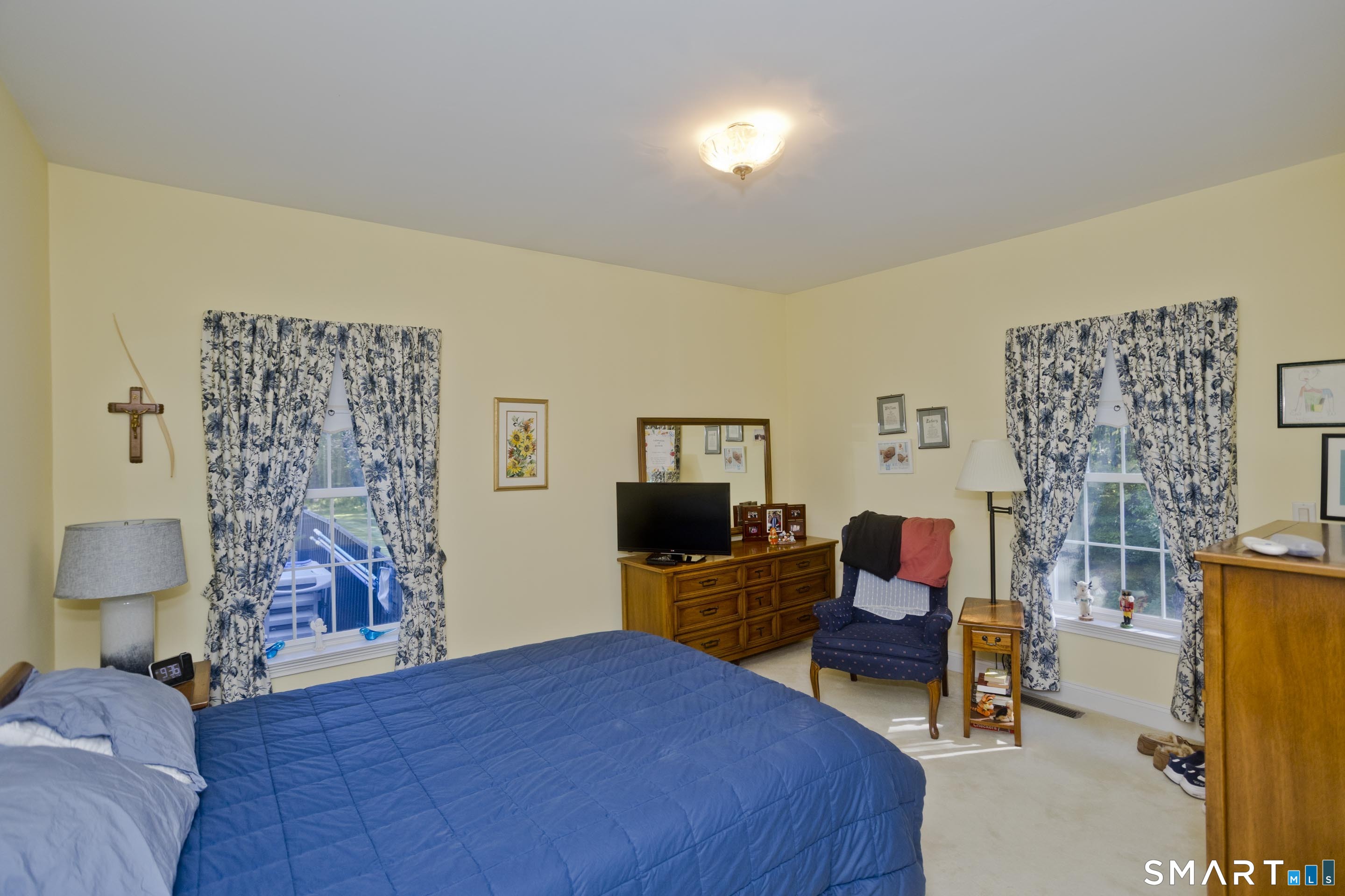 1980 Oak Street Suffield CT 06093