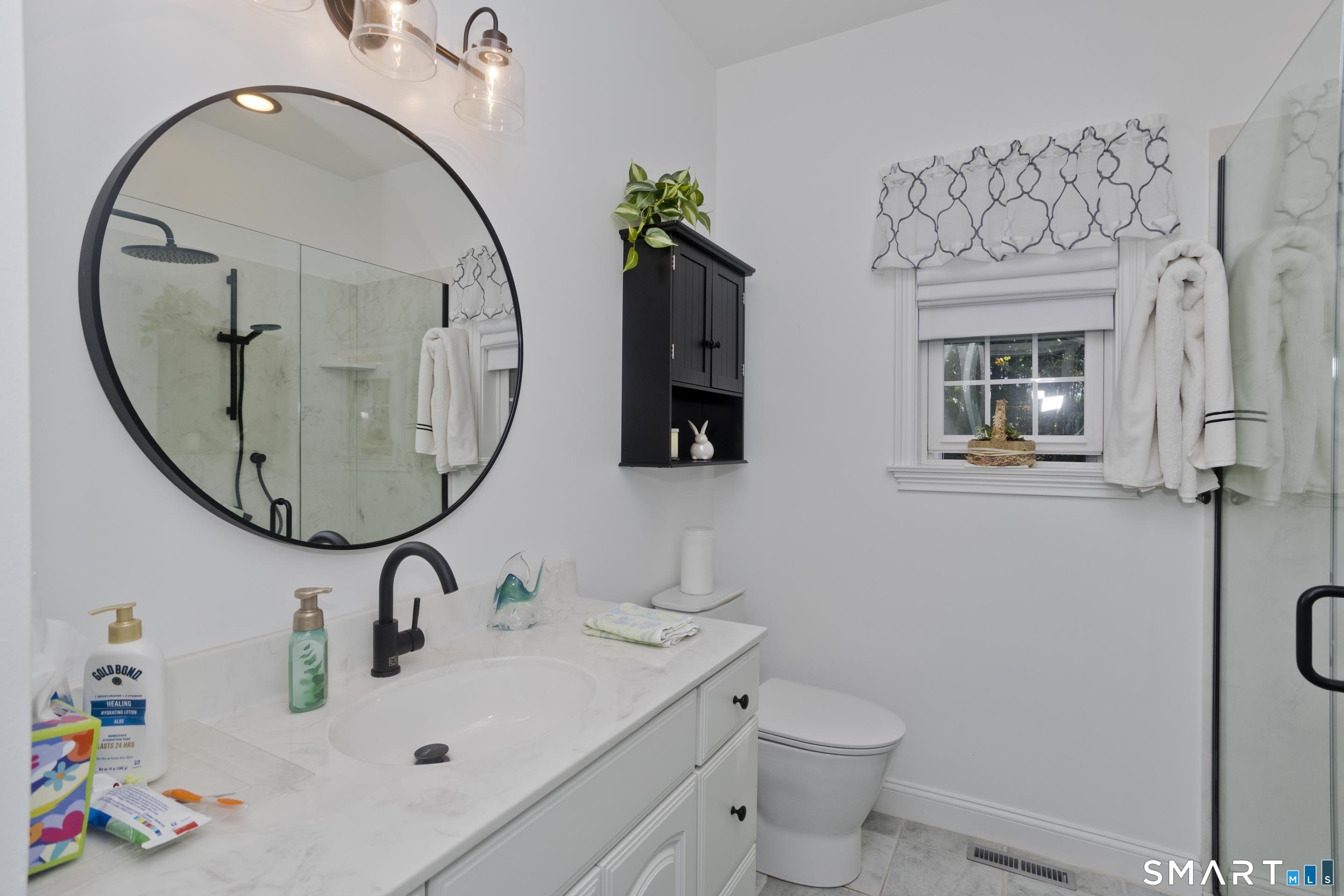 1980 Oak Street Suffield CT 06093