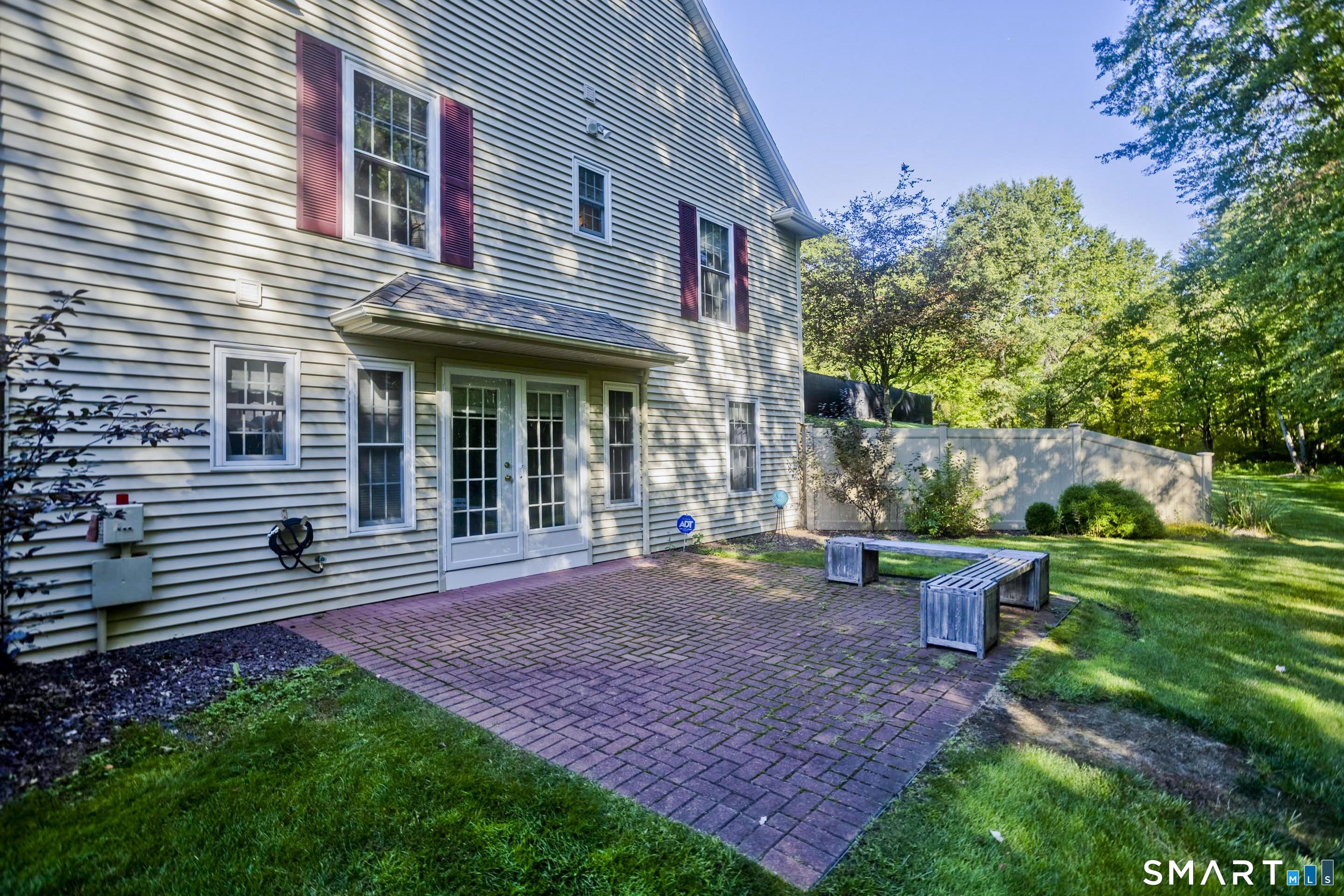 1980 Oak Street Suffield CT 06093