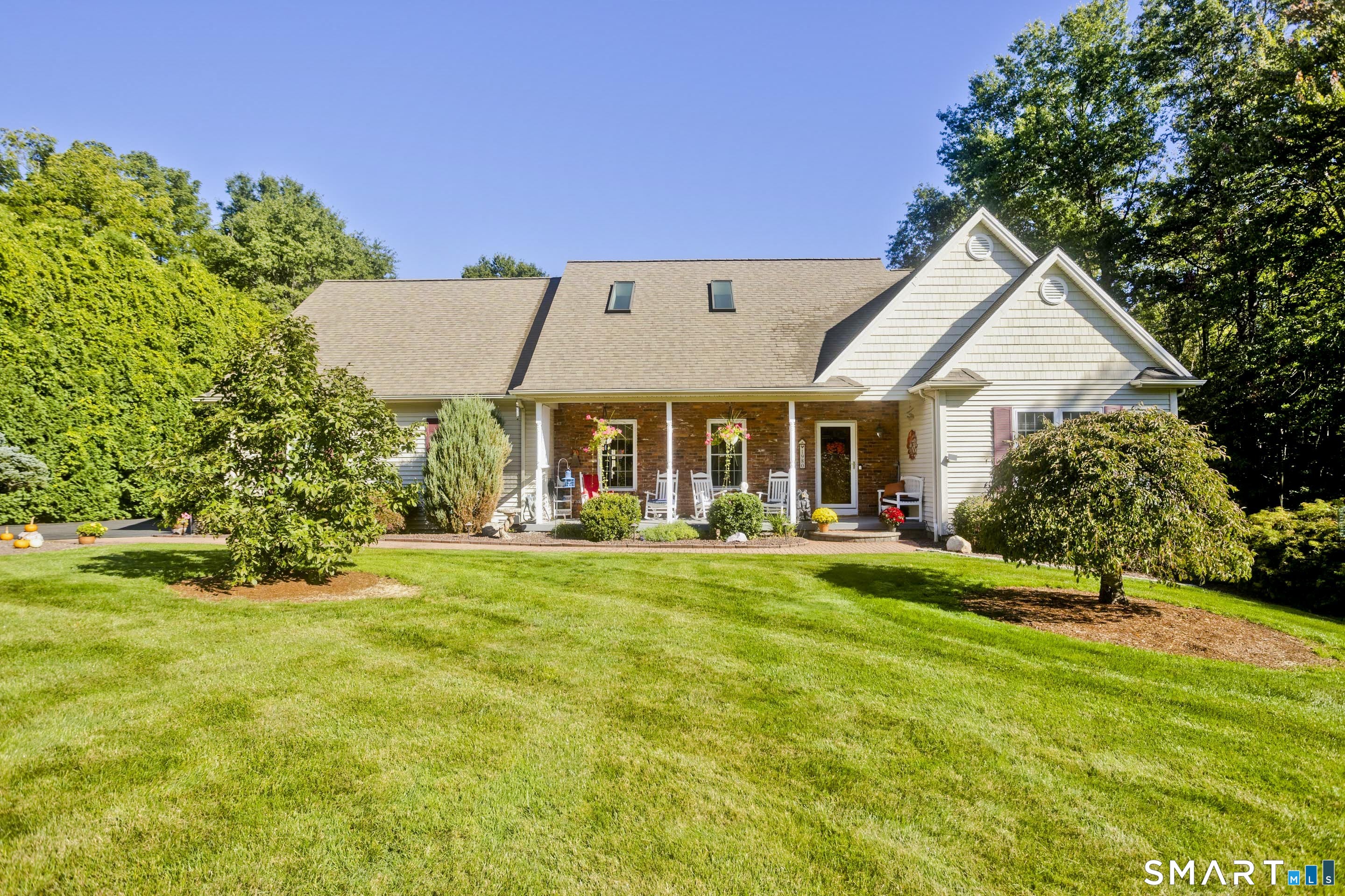 1980 Oak Street Suffield CT 06093