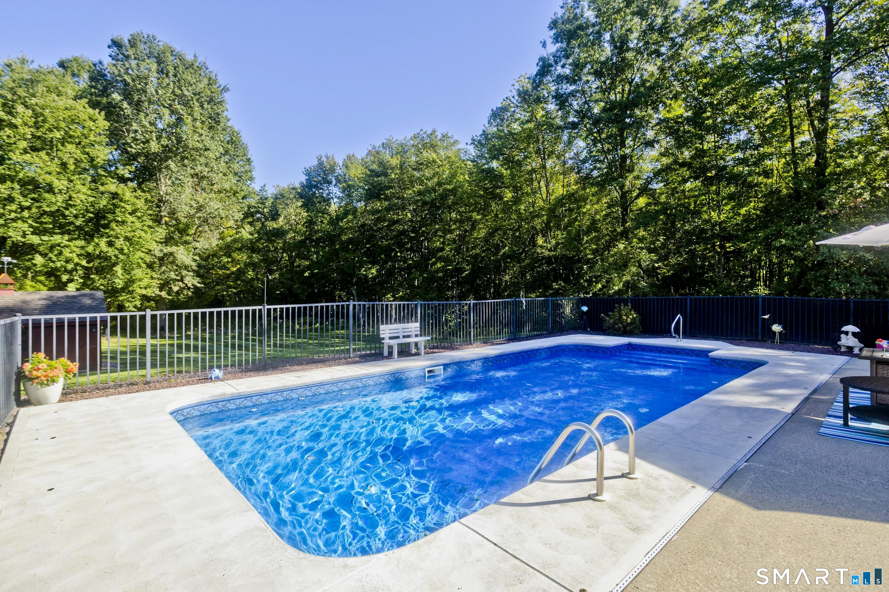1980 Oak Street Suffield CT 06093