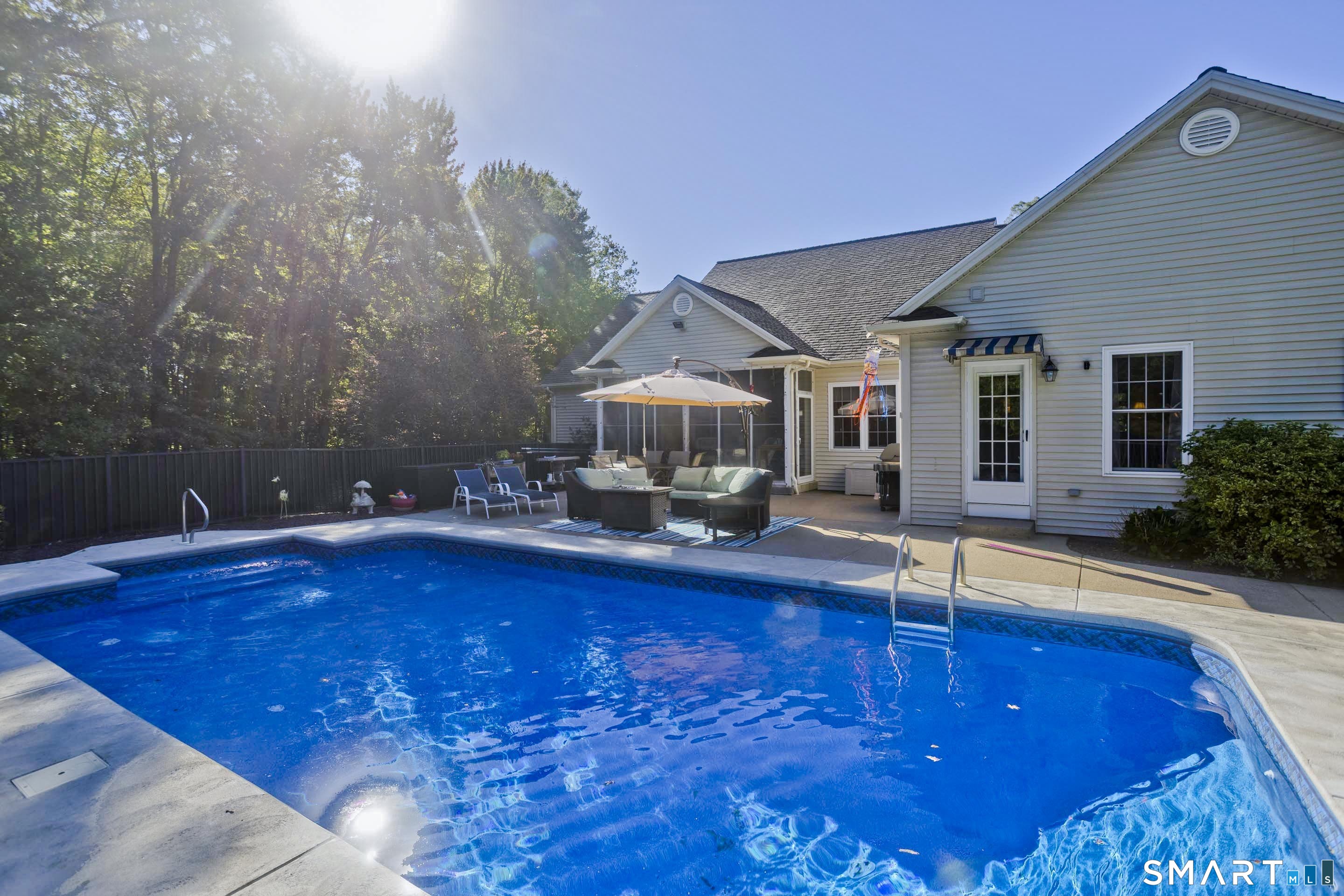 1980 Oak Street Suffield CT 06093
