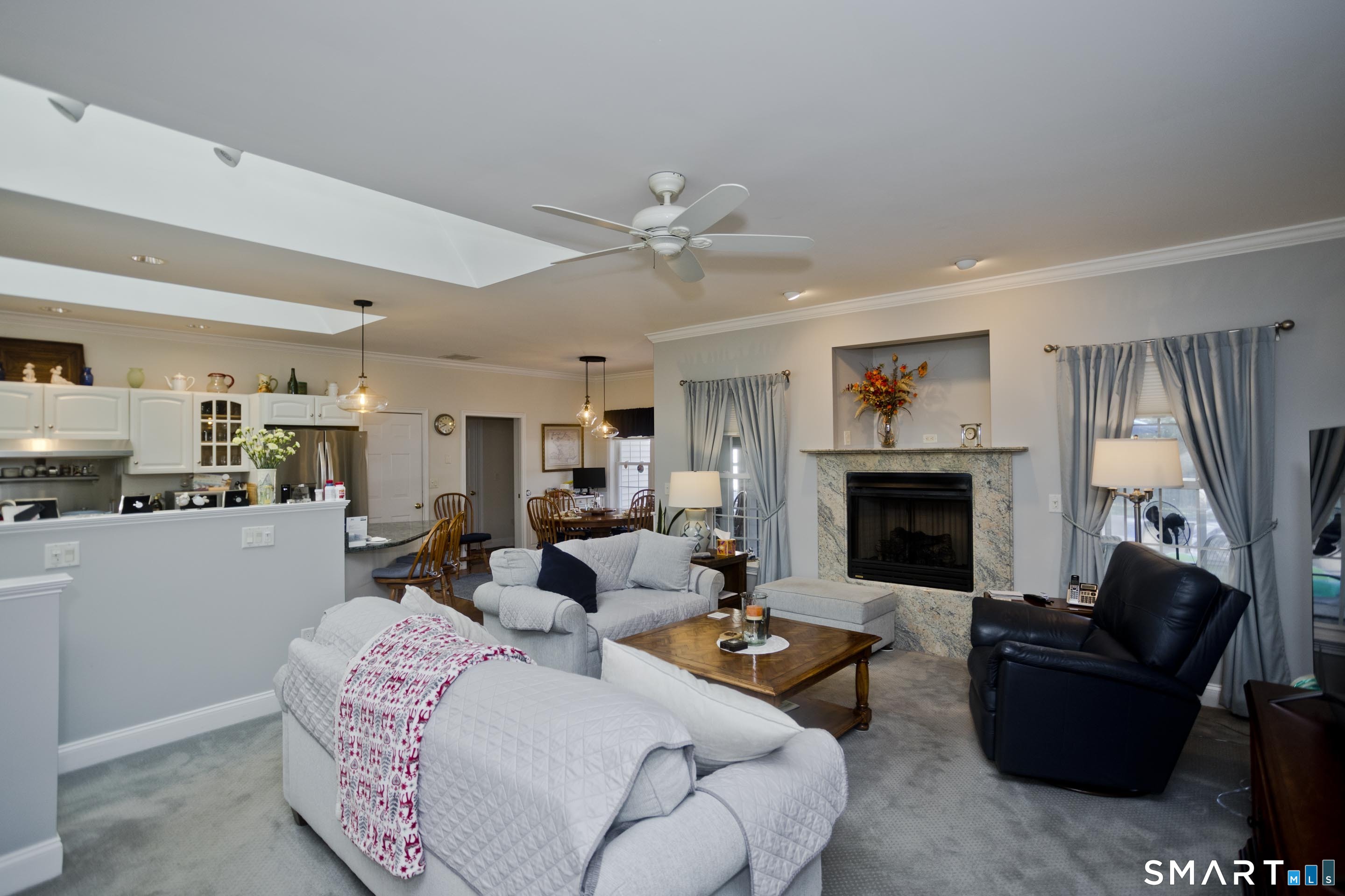 1980 Oak Street Suffield CT 06093