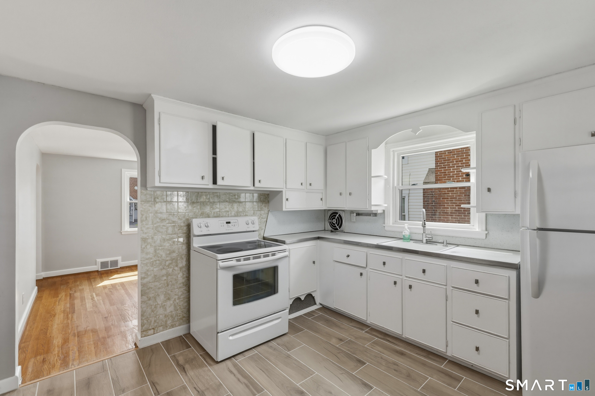 98 Mountain Street Hartford CT 06106