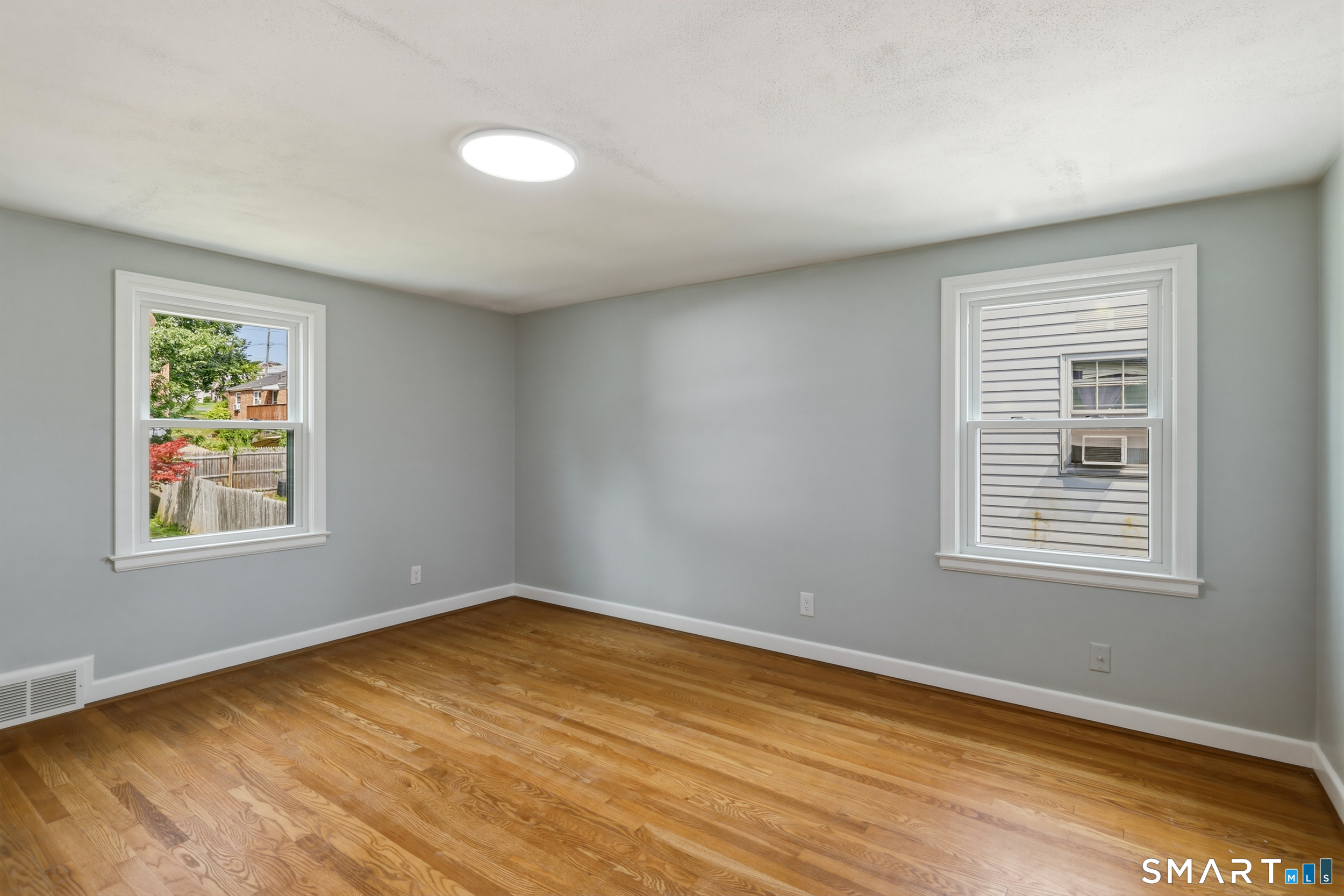 98 Mountain Street Hartford CT 06106