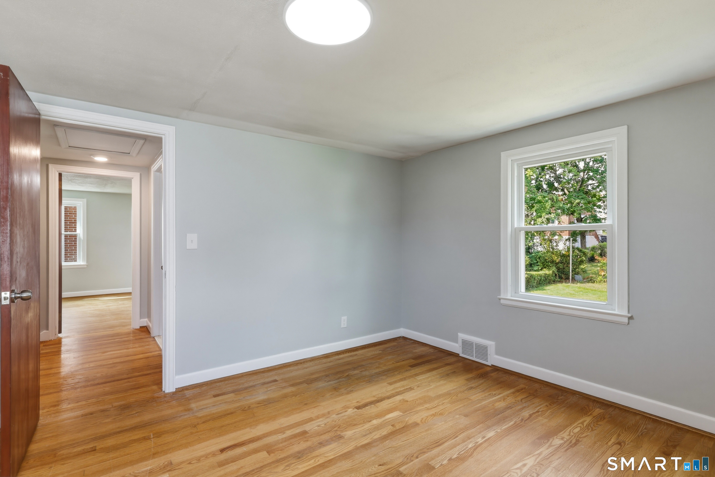 98 Mountain Street Hartford CT 06106