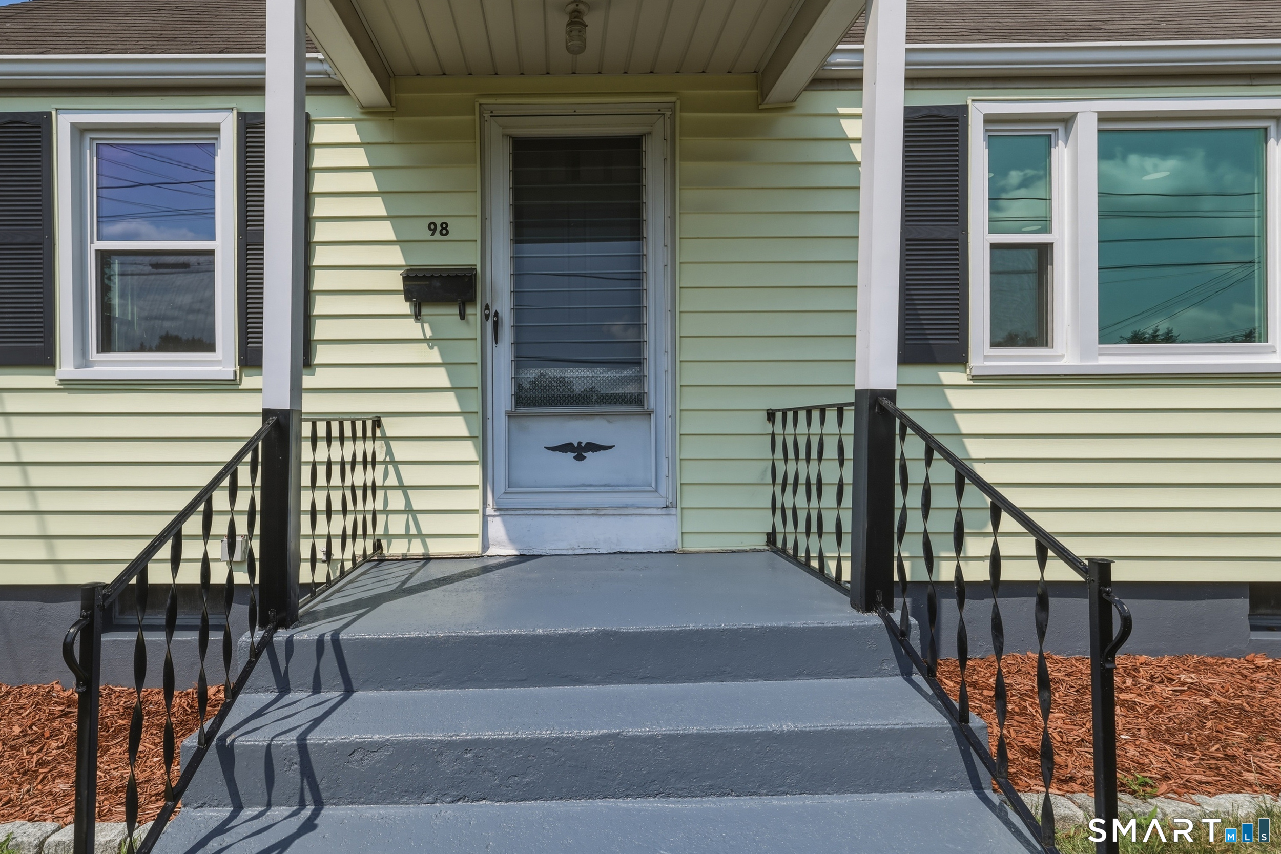 98 Mountain Street Hartford CT 06106