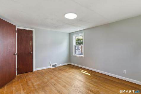 98 Mountain Street Hartford CT 06106
