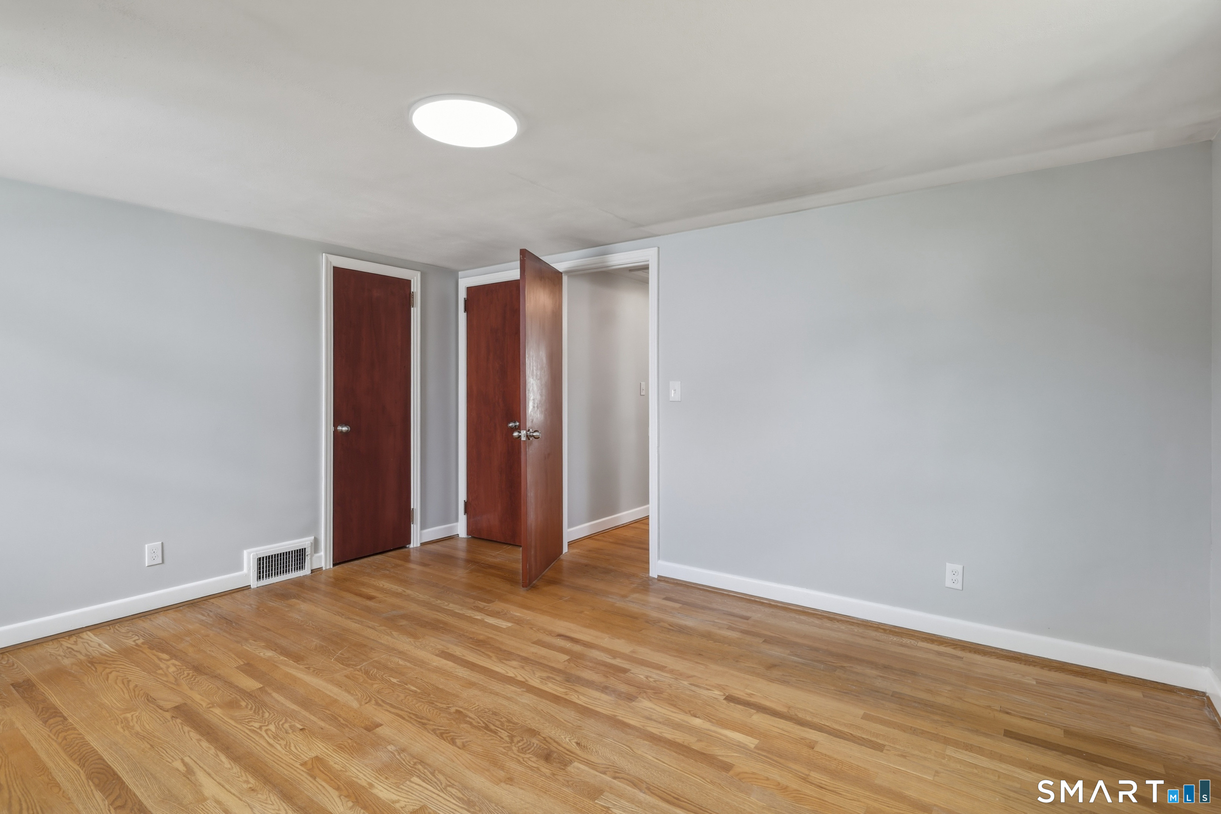 98 Mountain Street Hartford CT 06106