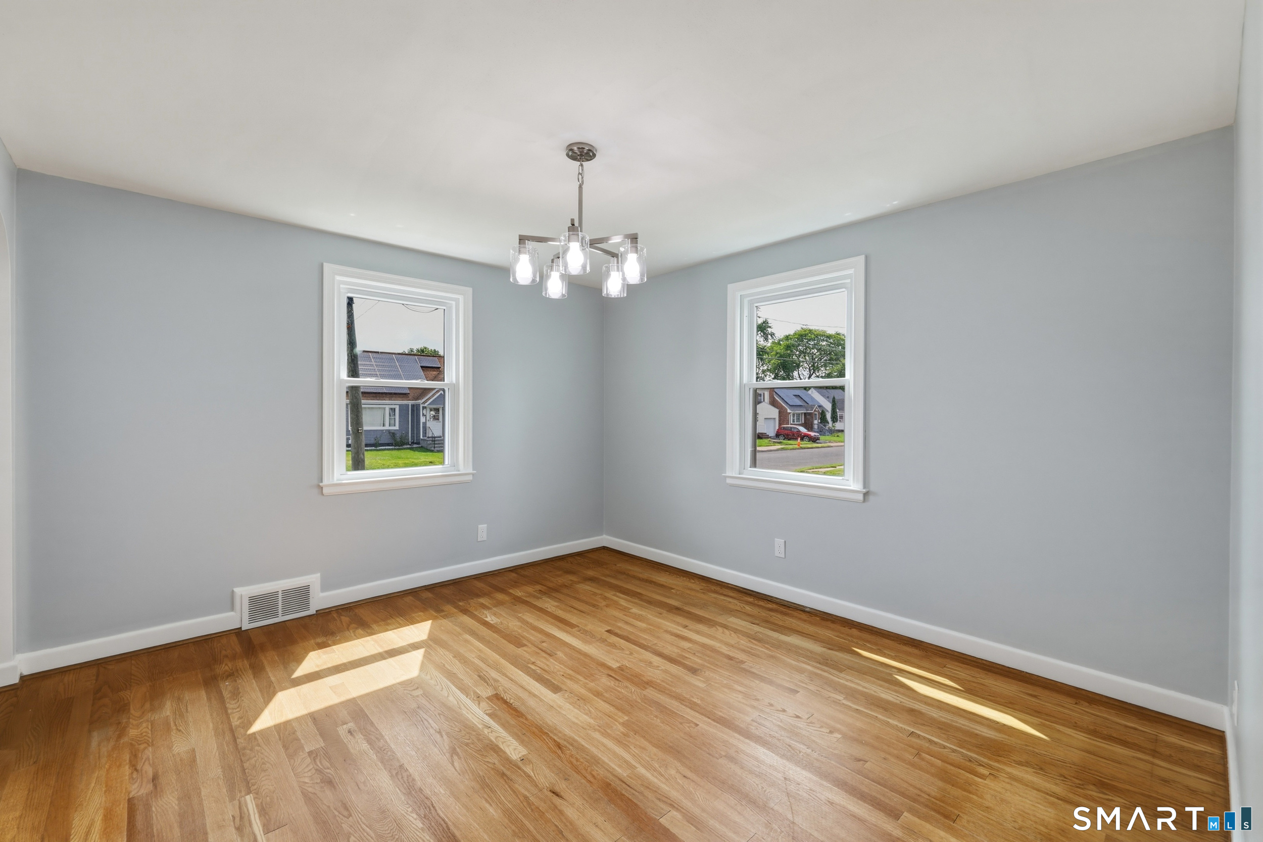 98 Mountain Street Hartford CT 06106