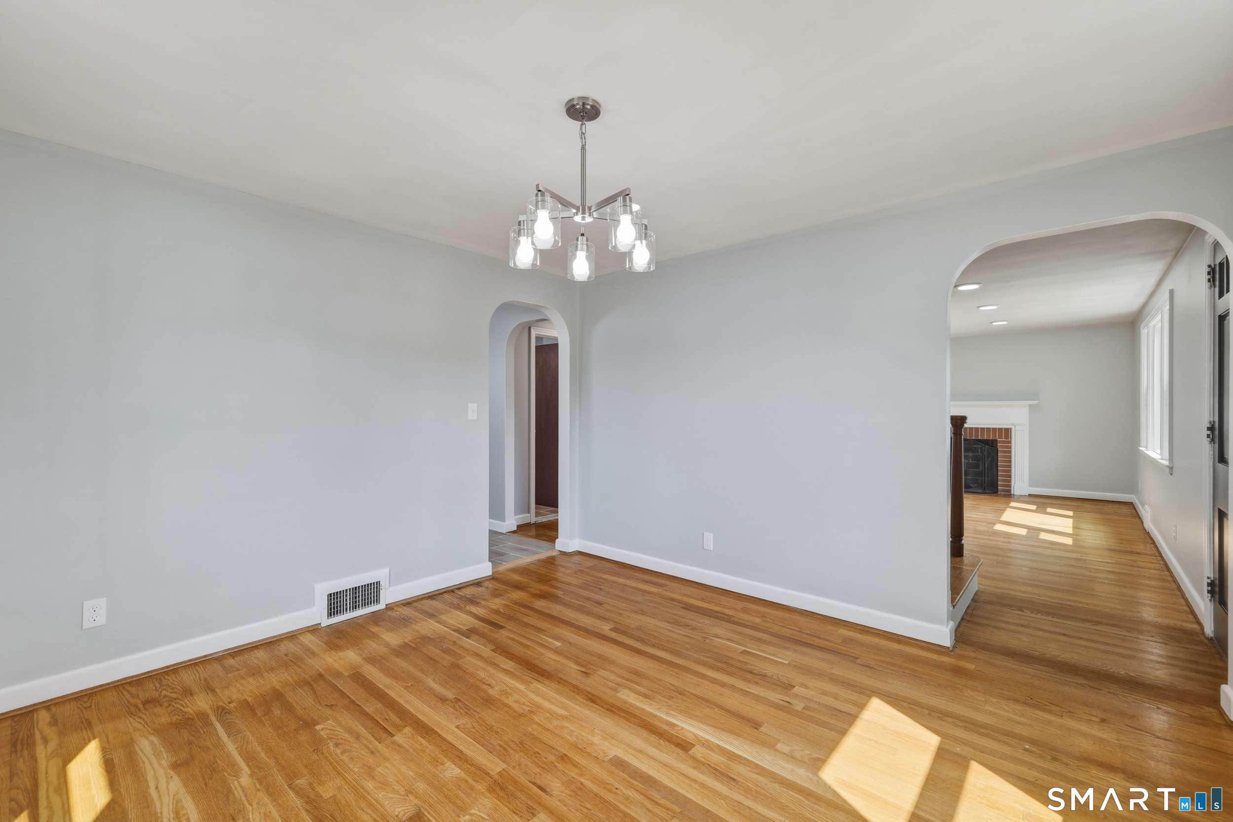 98 Mountain Street Hartford CT 06106