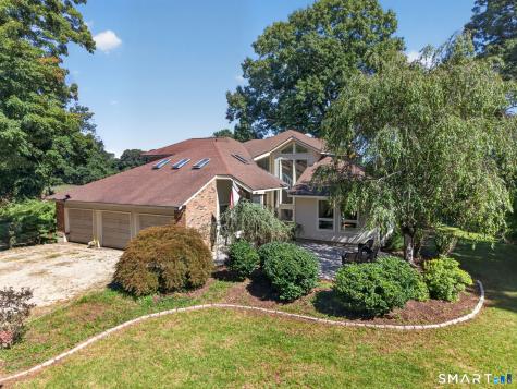 5 Sand Creek Drive Old Saybrook CT 06475