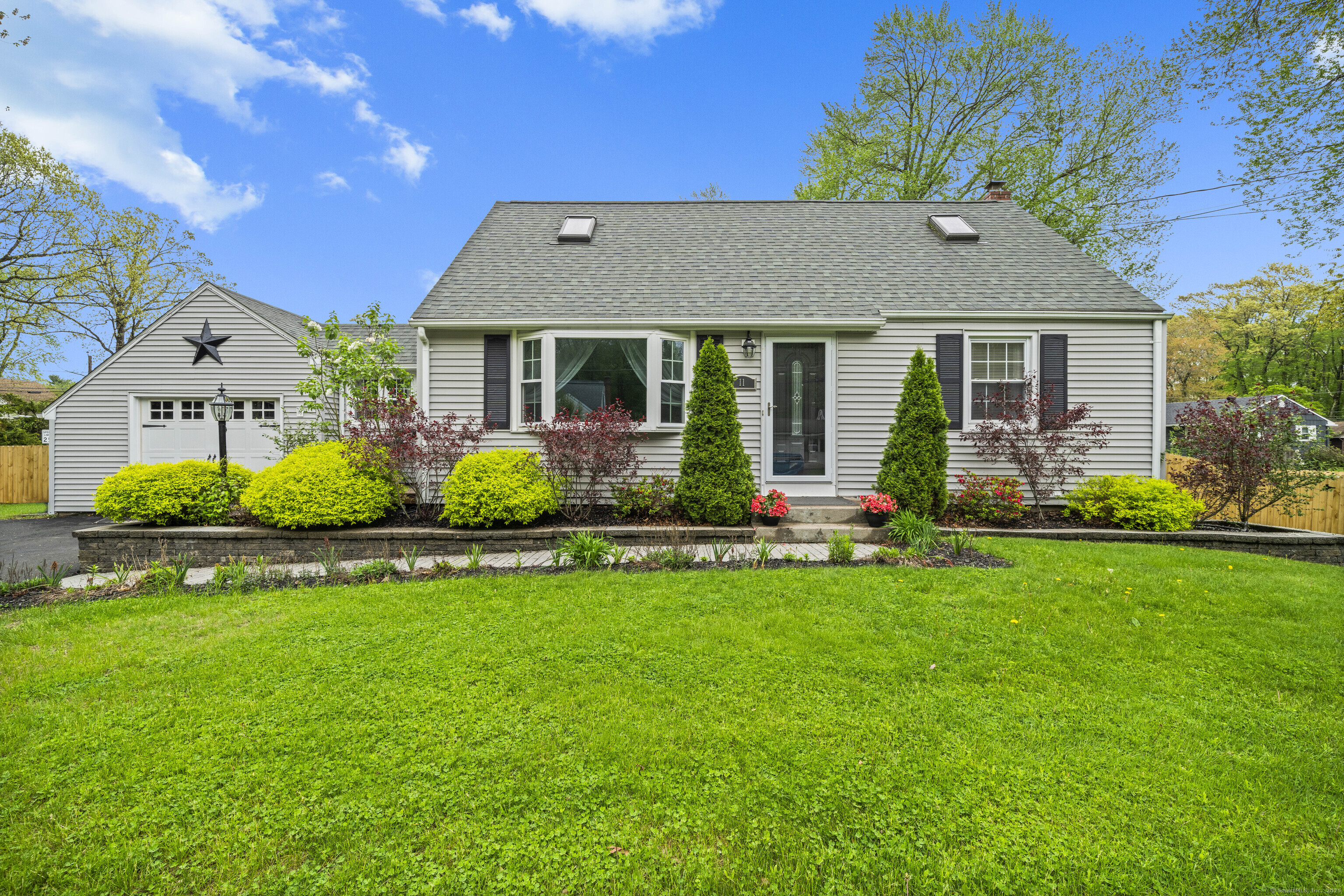 11 Rocket Run Enfield CT 06082